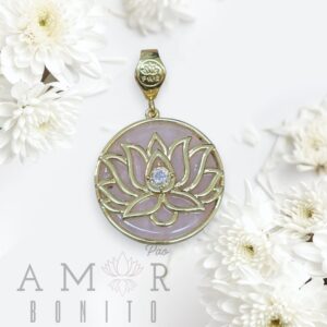 Flor de loto con cuarzo natural